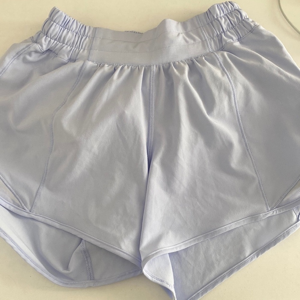 Size 2 lululemon hotty hots
